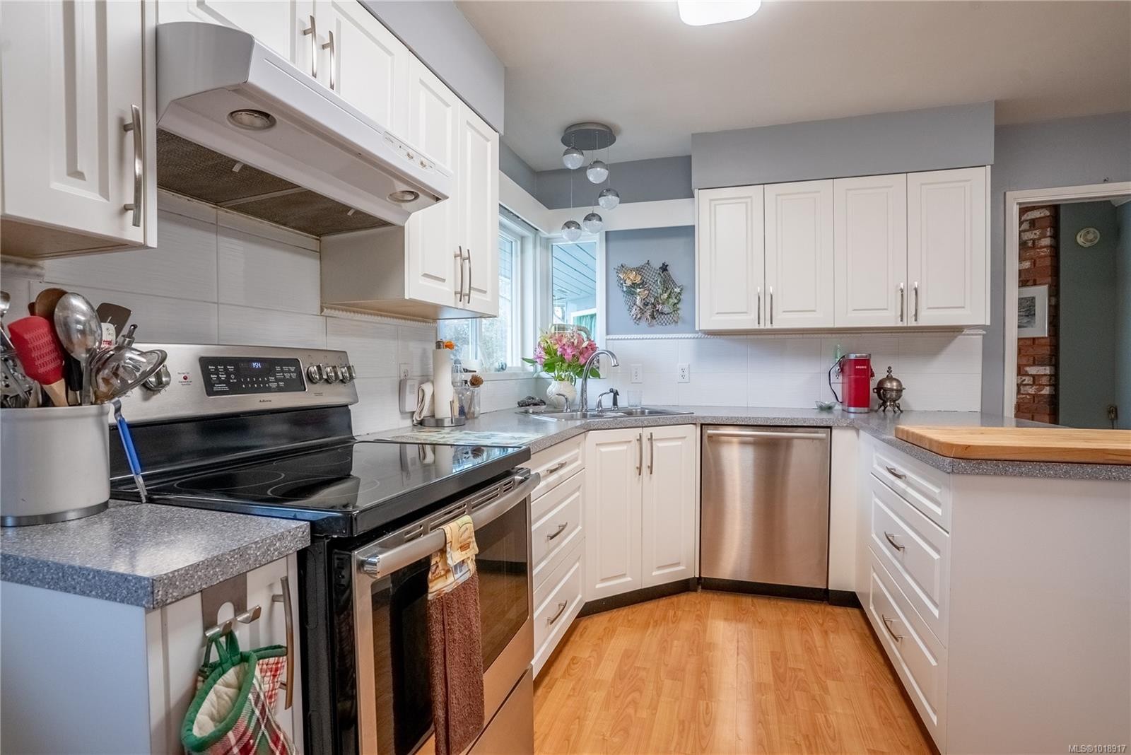 6327 Lansdowne Pl, Duncan, BC