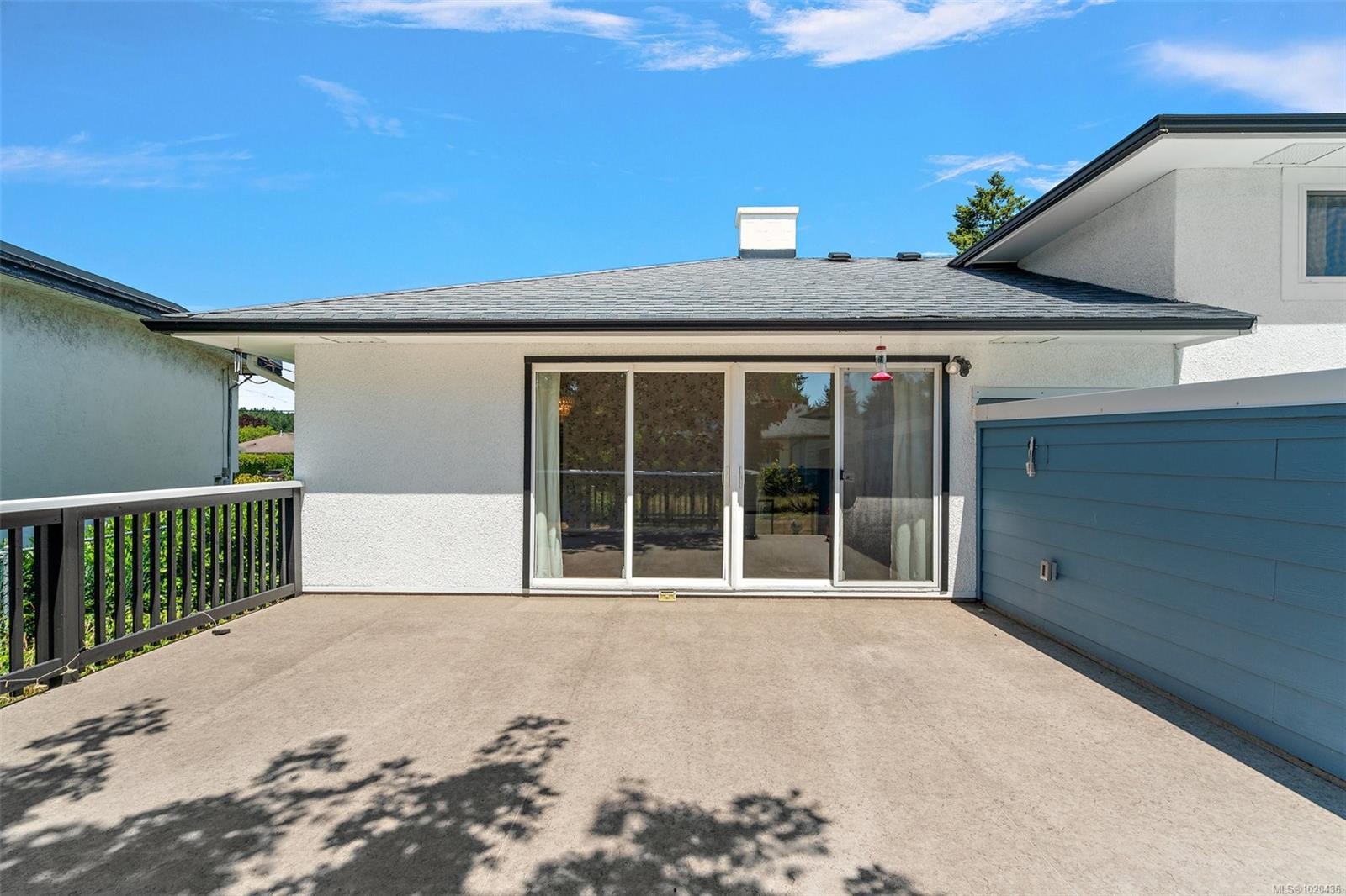 1563 Kenmore Rd, Saanich, BC