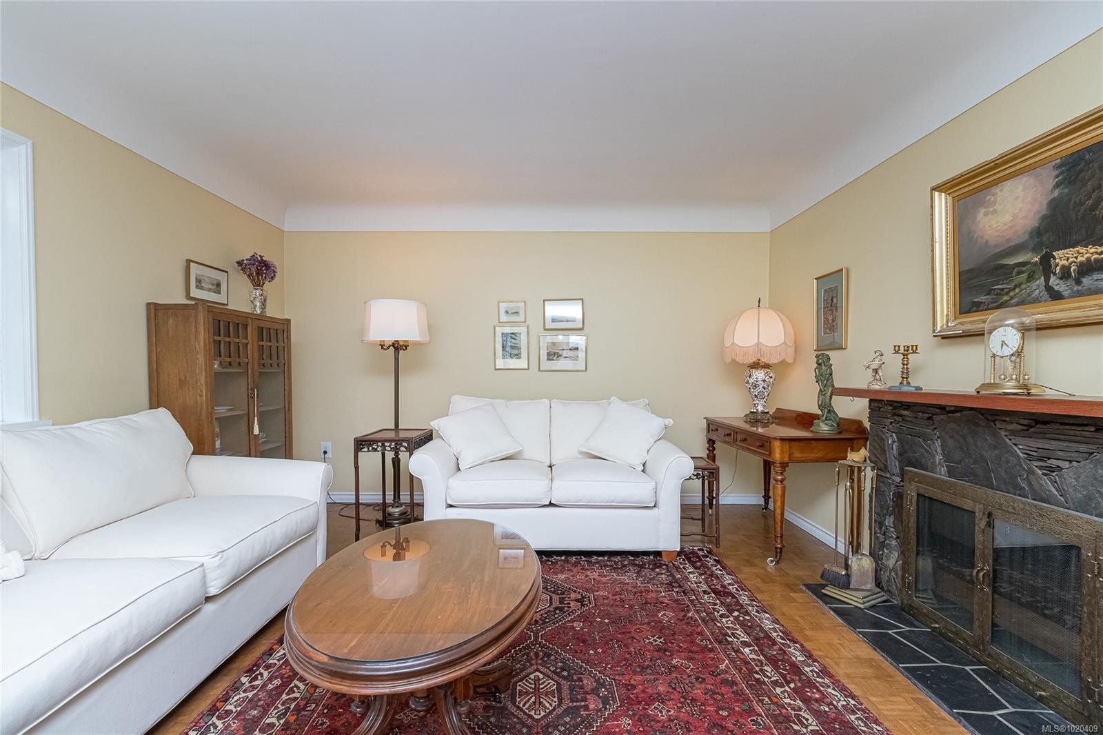 1941 Mayfair Dr, Saanich, BC