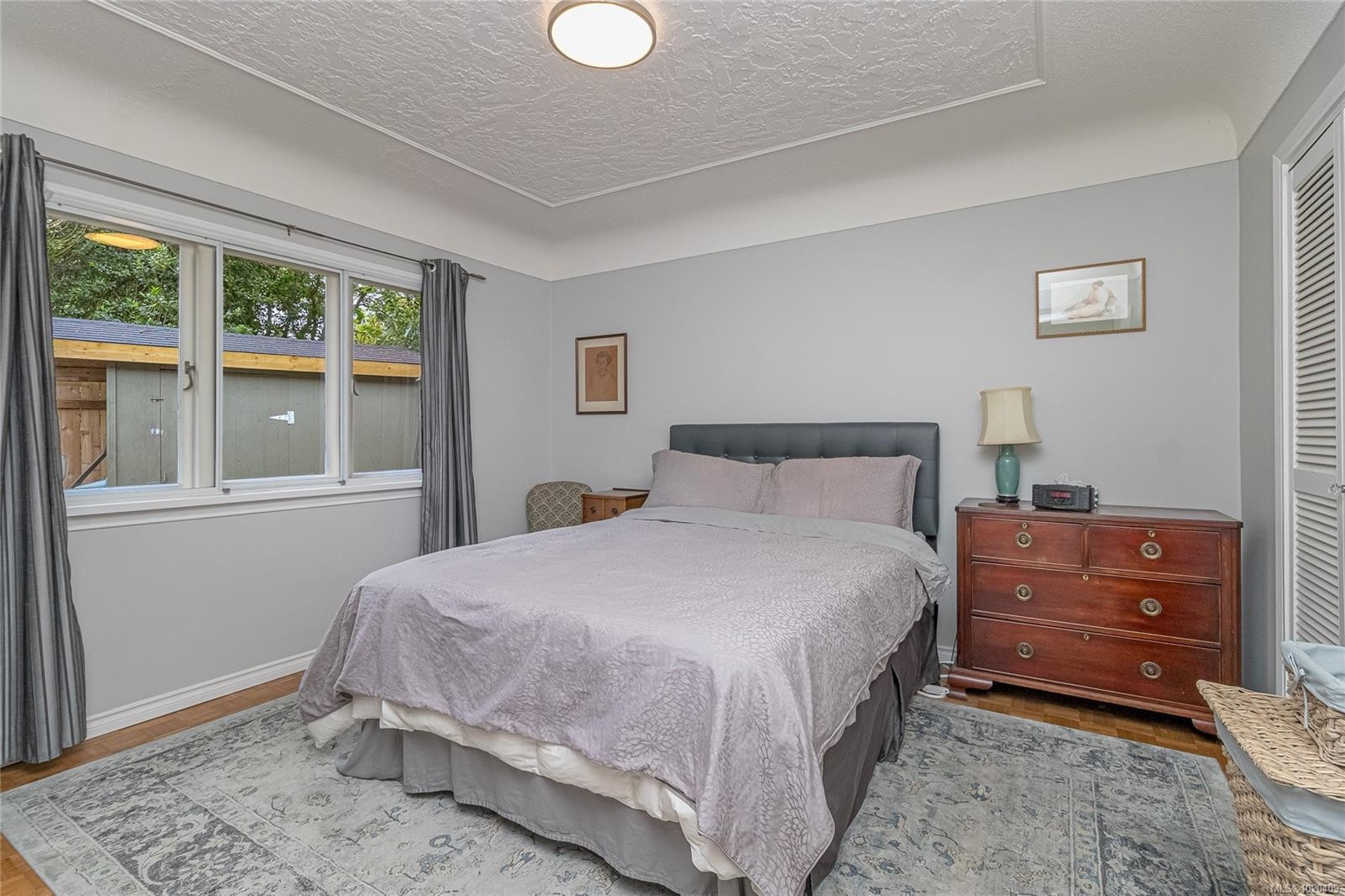 1941 Mayfair Dr, Saanich, BC