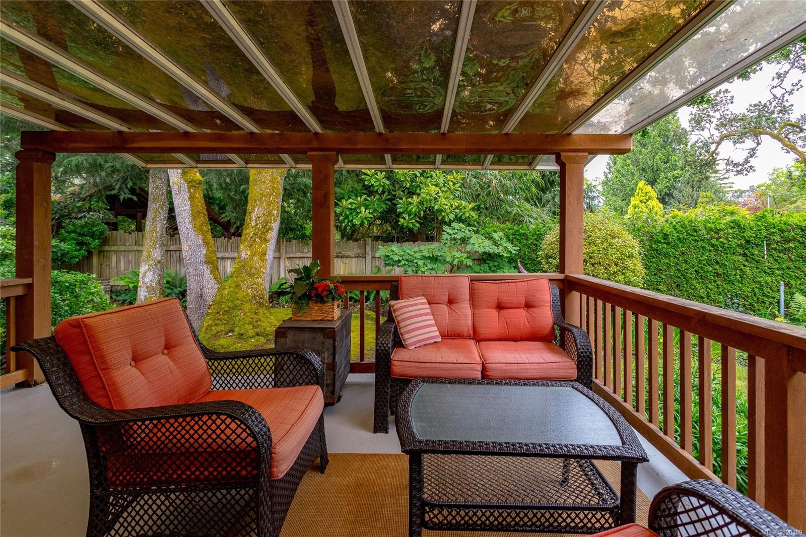 1941 Mayfair Dr, Saanich, BC