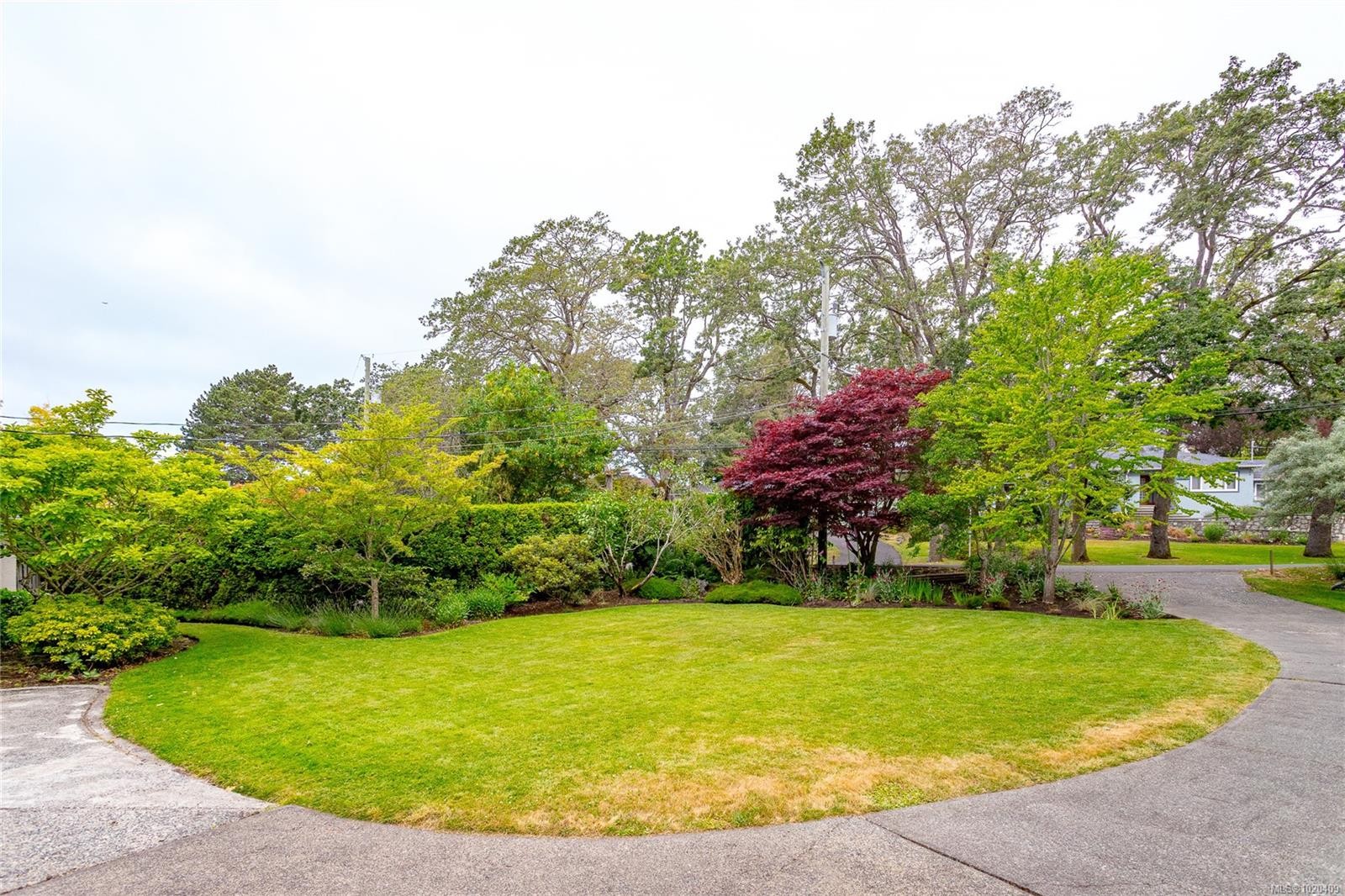 1941 Mayfair Dr, Saanich, BC