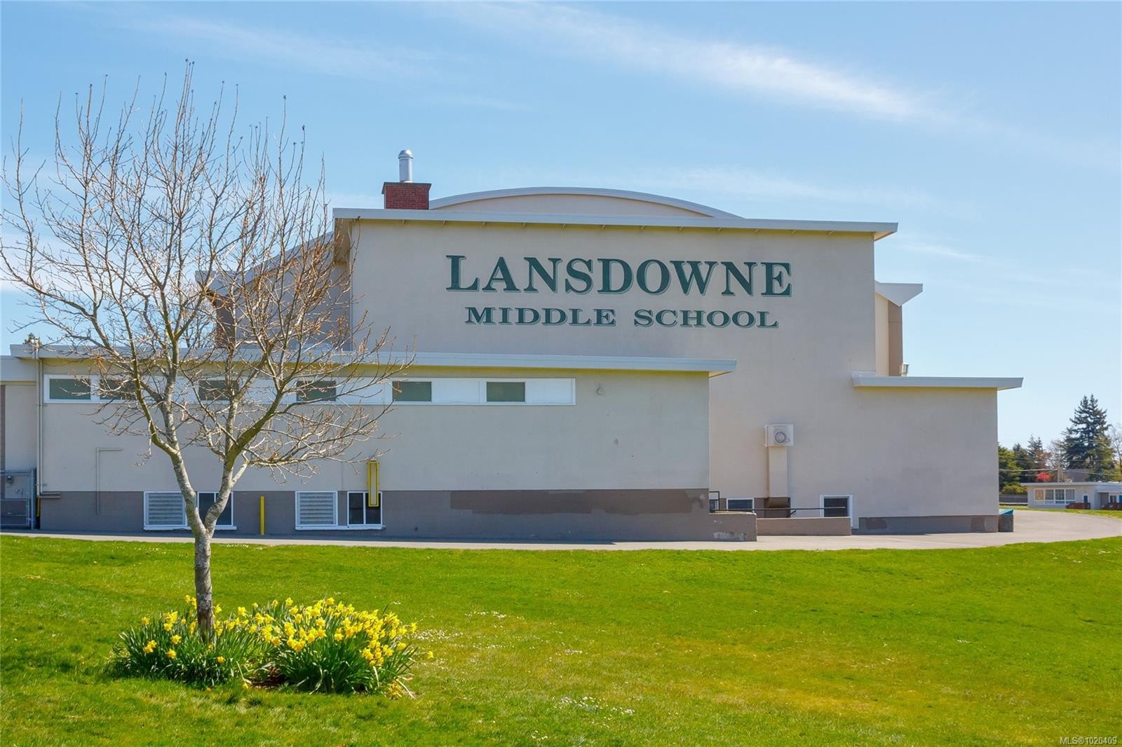 1941 Mayfair Dr, Saanich, BC