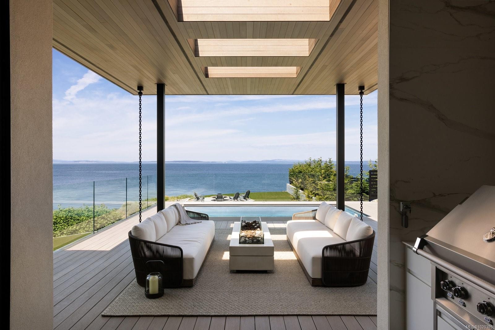 4040 White Rock St, Saanich, BC