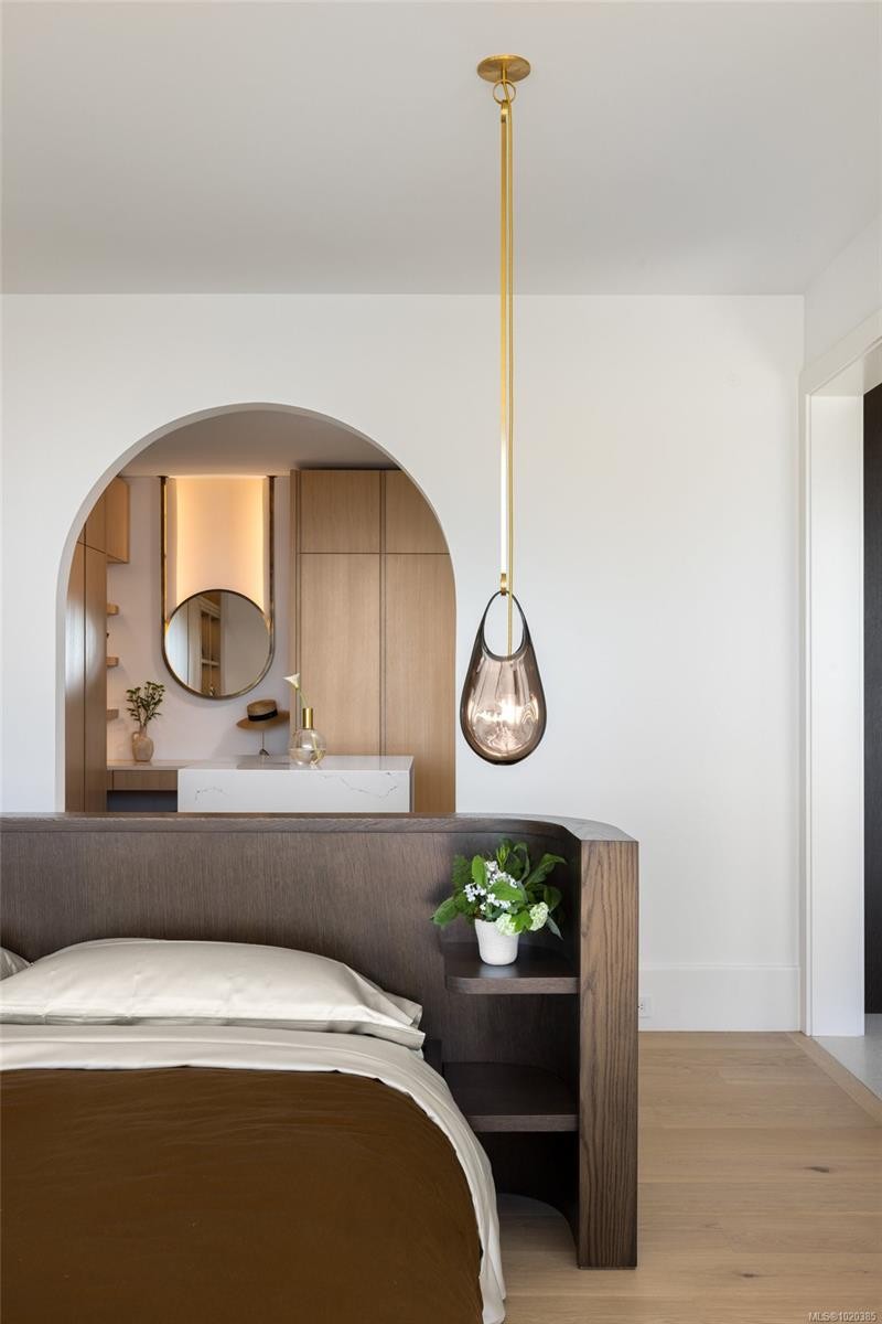 4040 White Rock St, Saanich, BC