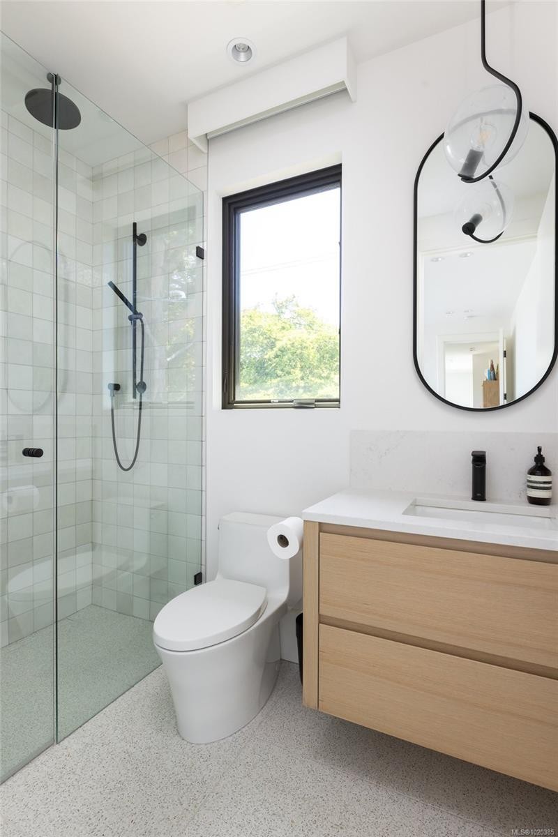 4040 White Rock St, Saanich, BC