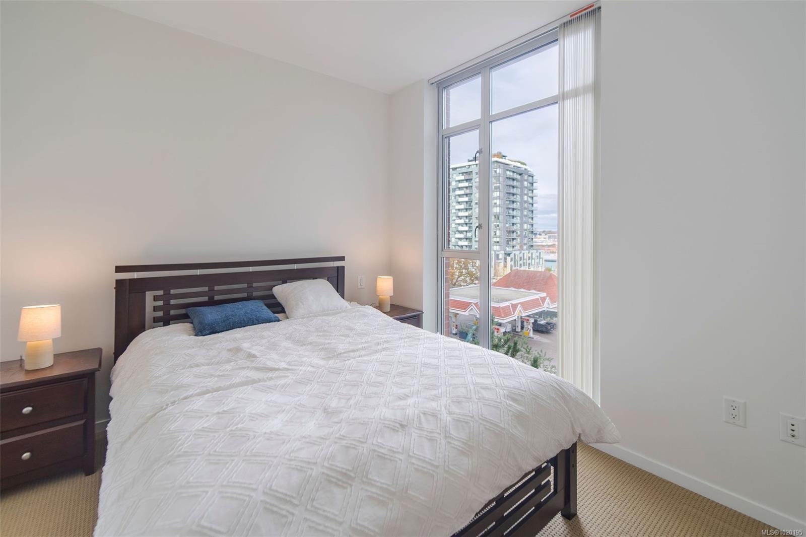 213-100 Saghalie Rd, Victoria, BC - Indoor Photo Showing Bedroom