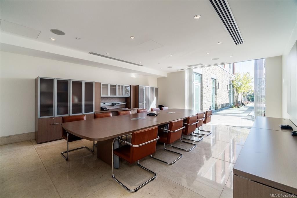 213-100 Saghalie Rd, Victoria, BC - Indoor Photo Showing Office