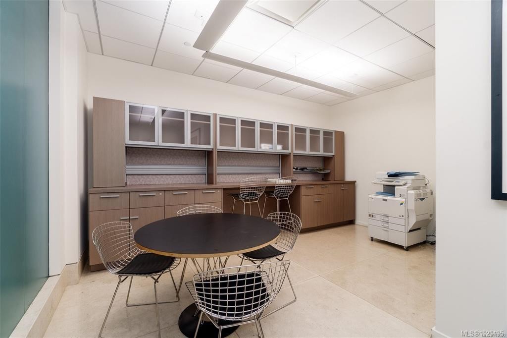 213-100 Saghalie Rd, Victoria, BC - Indoor
