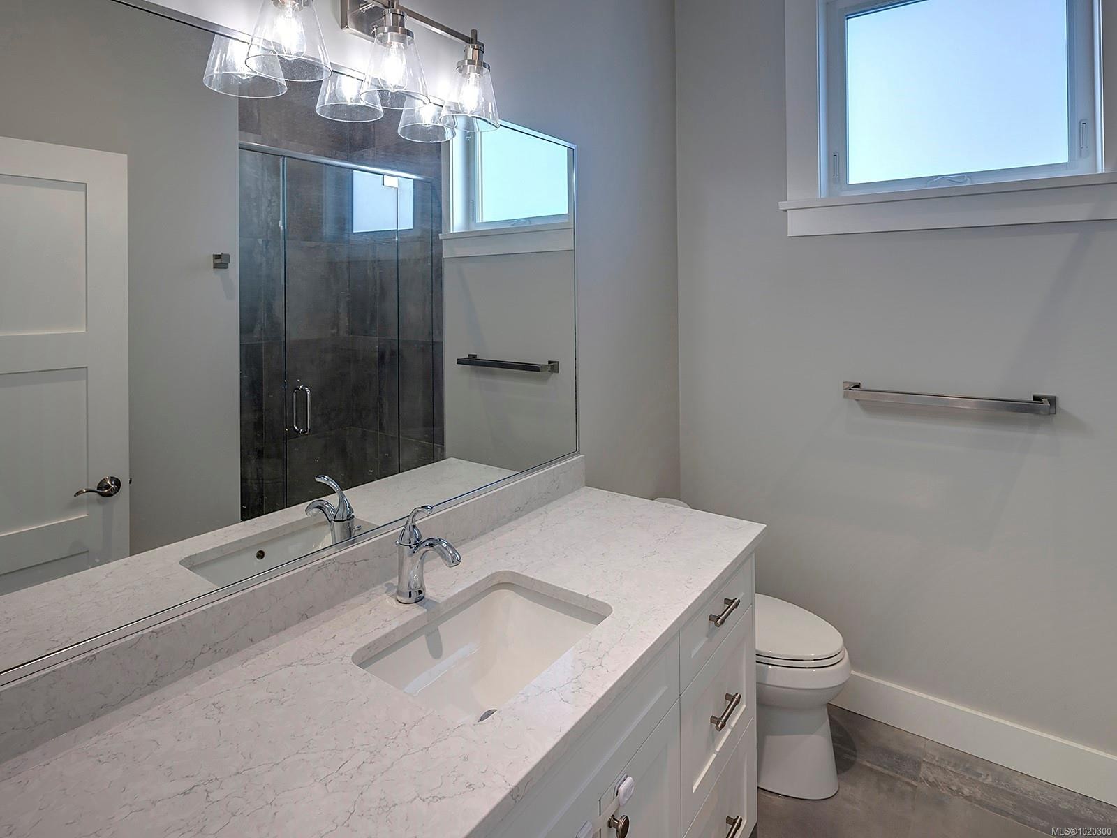 1480 Dallas Rd, Victoria, BC - Indoor Photo Showing Bathroom