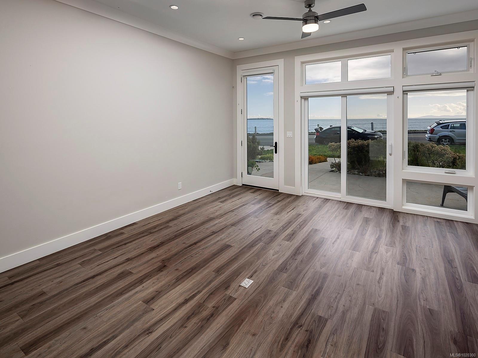 1480 Dallas Rd, Victoria, BC - Indoor Photo Showing Other Room