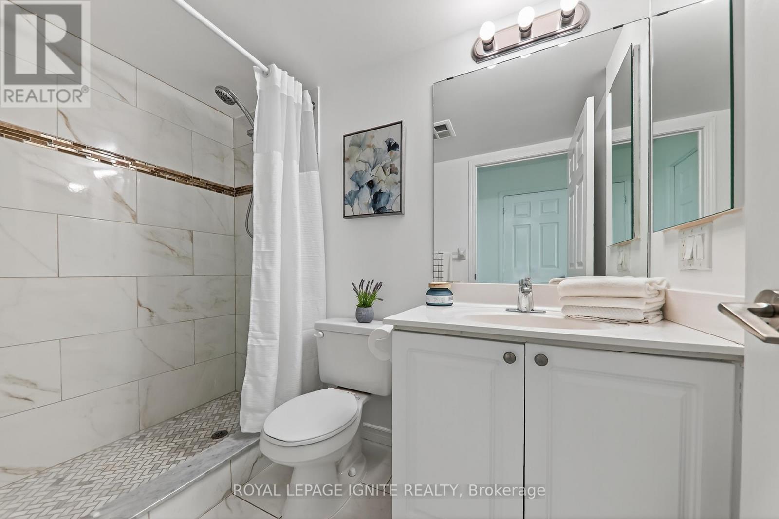 2213 - 83 Borough Drive, Toronto, ON - Indoor Photo Showing Bathroom