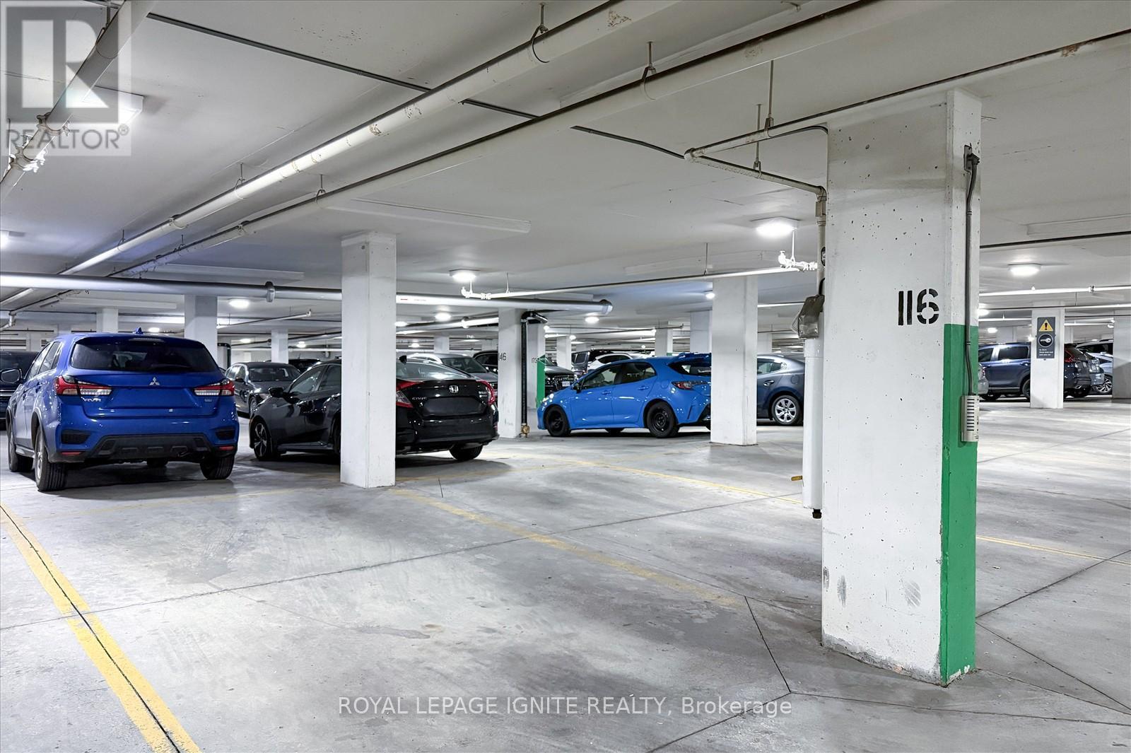 2213 - 83 Borough Drive, Toronto, ON - Indoor Photo Showing Garage