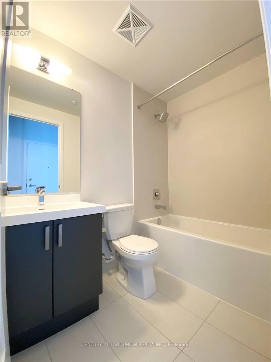 1106 - 7895 Jane Street, Vaughan, ON - Indoor Photo Showing Bathroom