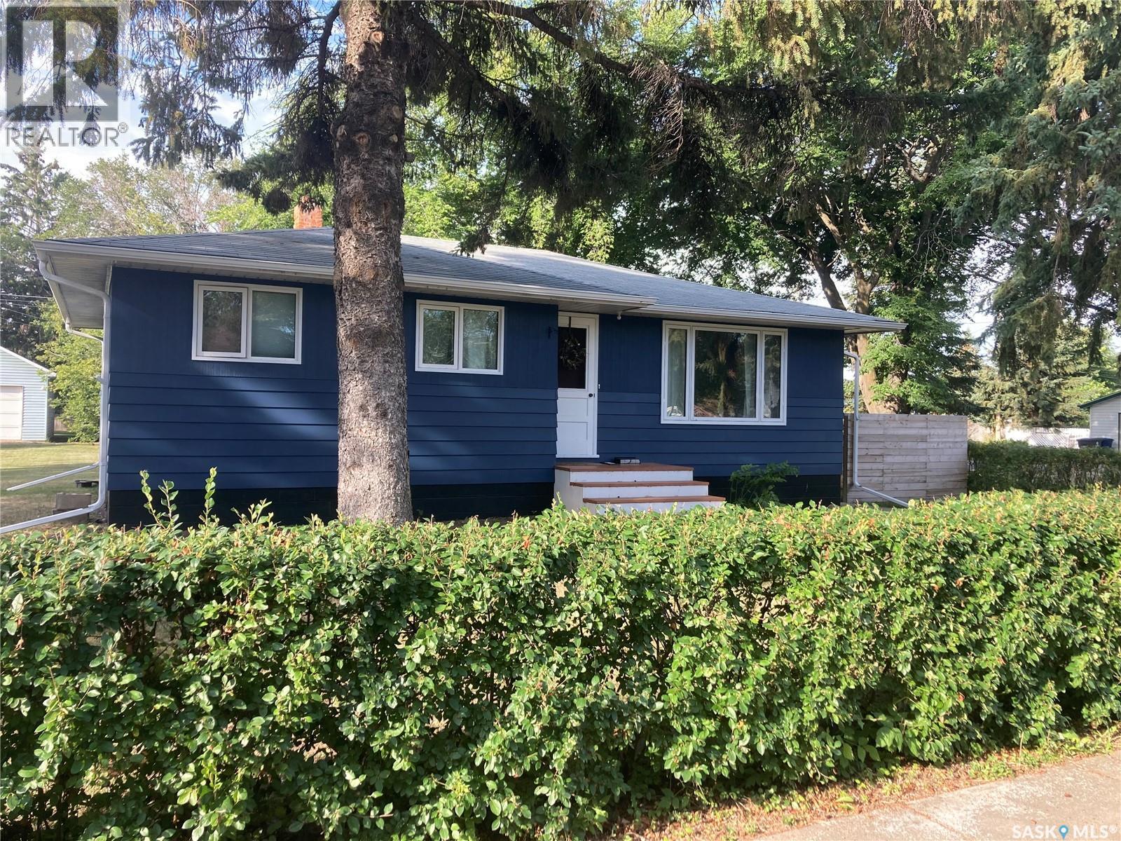 1019 8Th Street, Rosthern, SK - Outdoor