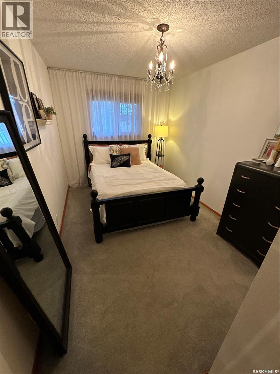1019 8Th Street, Rosthern, SK - Indoor Photo Showing Bedroom