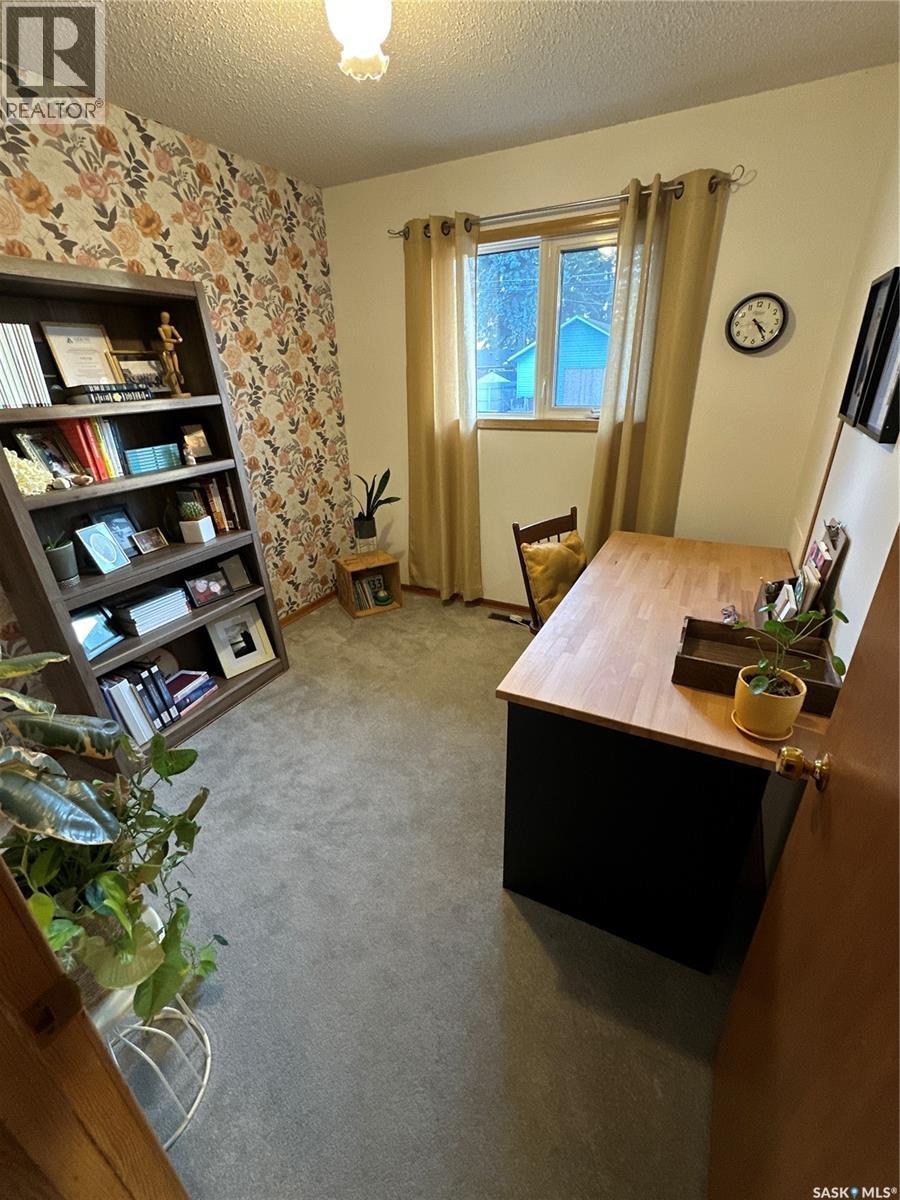 1019 8Th Street, Rosthern, SK - Indoor