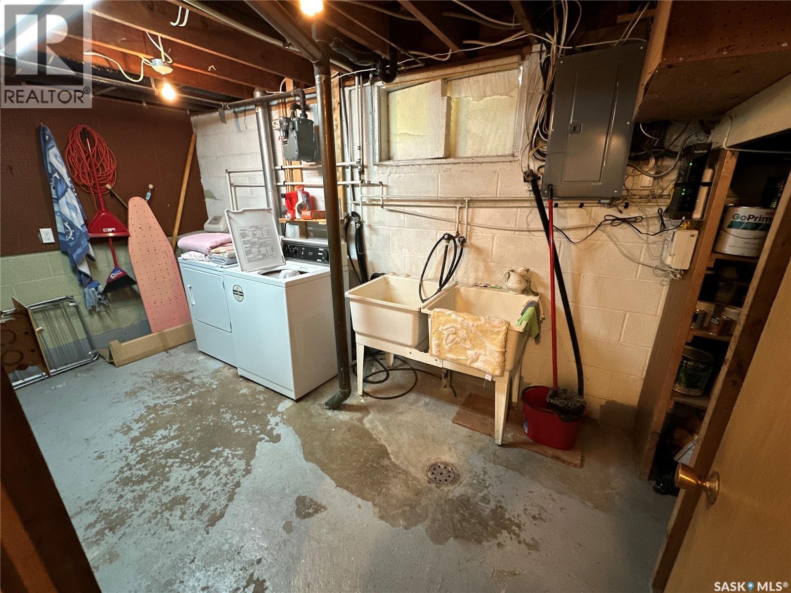 1019 8Th Street, Rosthern, SK - Indoor Photo Showing Basement