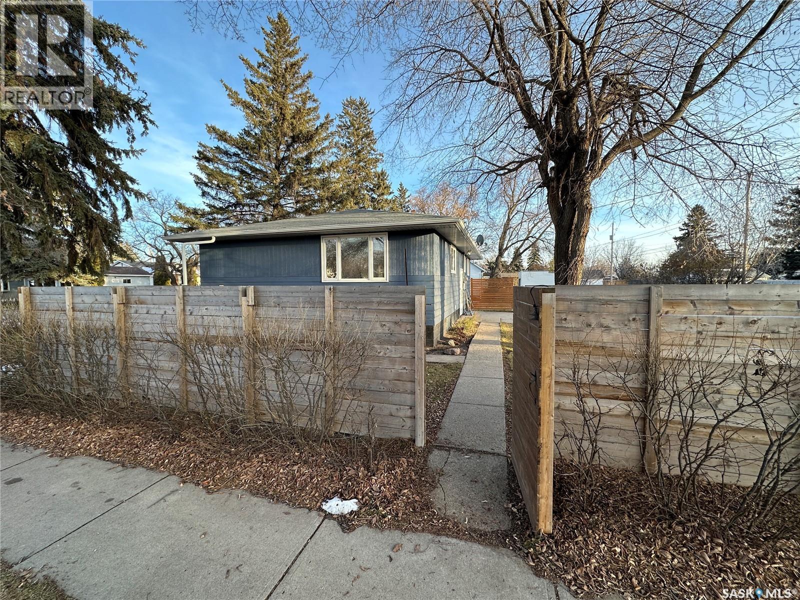 1019 8Th Street, Rosthern, SK - Outdoor