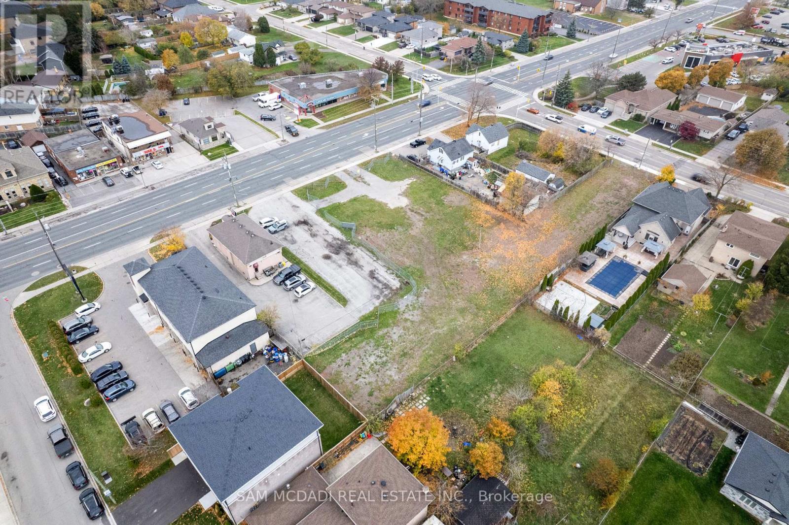 423 Highway 8 Highway, Hamilton, ON