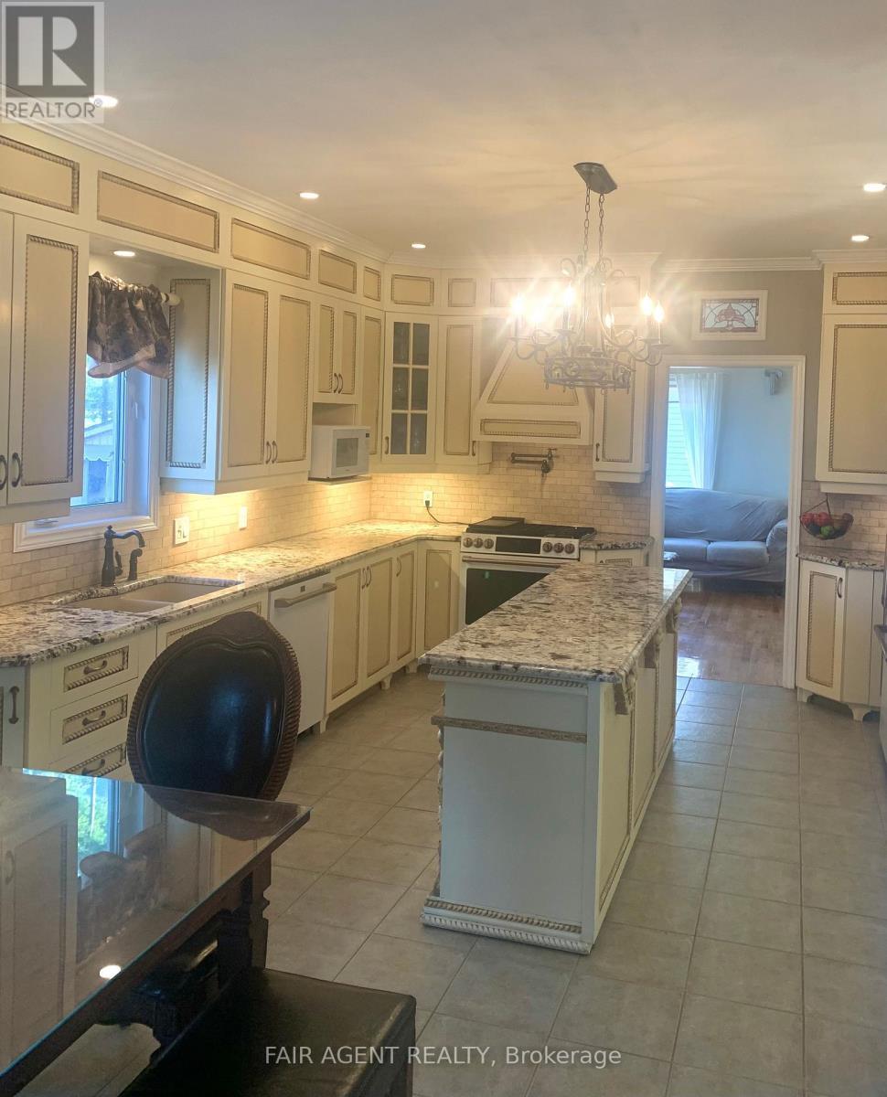 164 Baillie Avenue, Ottawa, ON - Outdoor