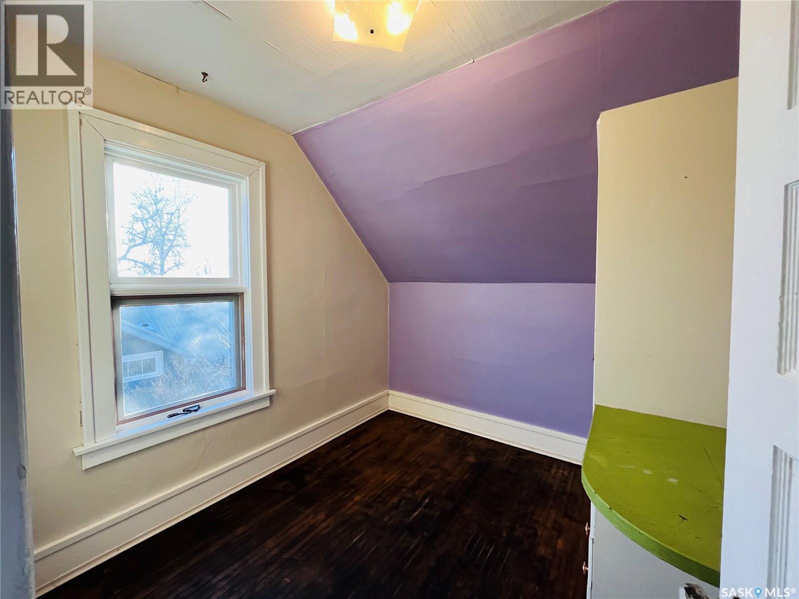 456 3Rd Avenue Ne, Swift Current, SK - Indoor Photo Showing Other Room