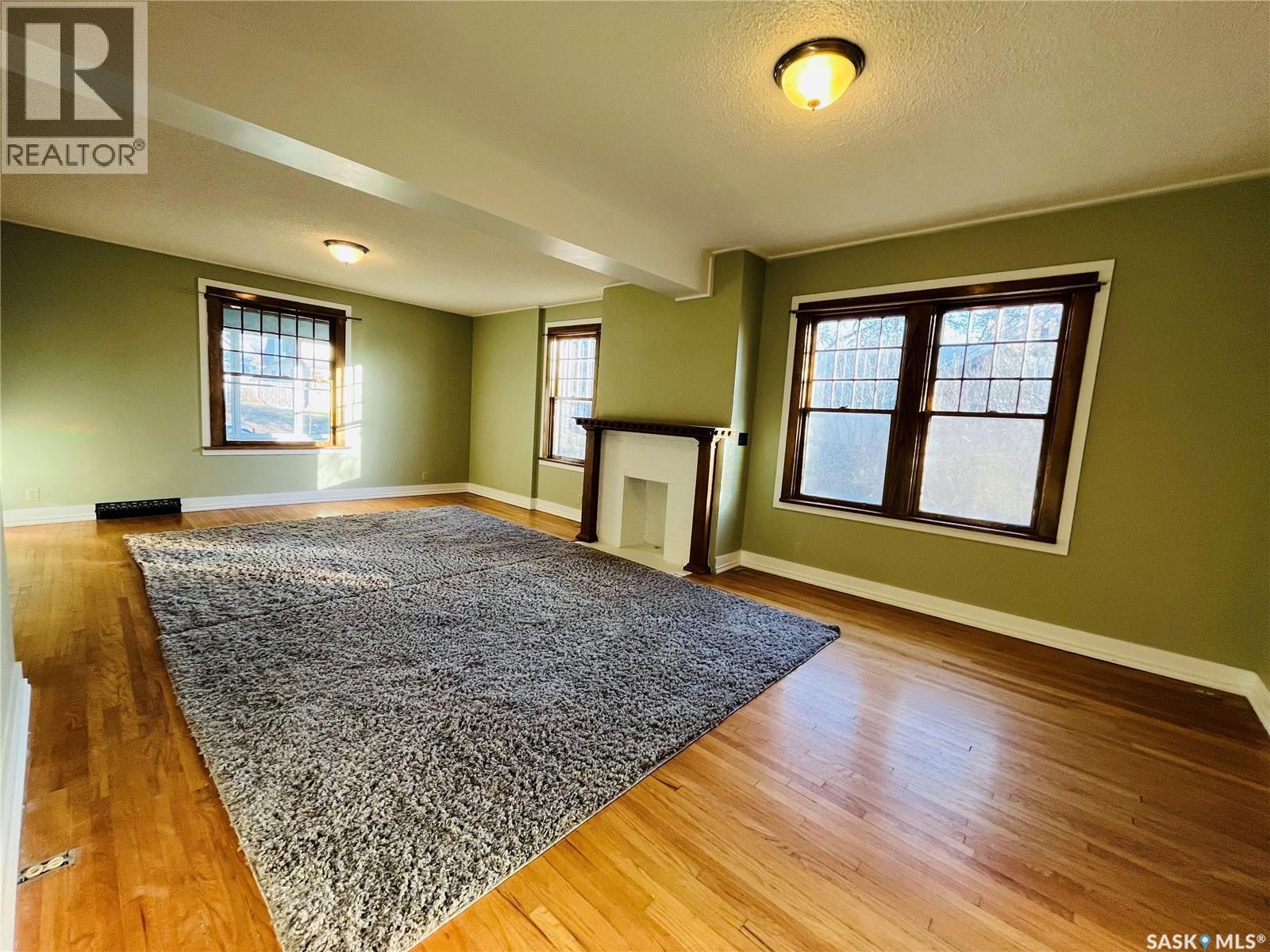 456 3Rd Avenue Ne, Swift Current, SK - Indoor Photo Showing Other Room