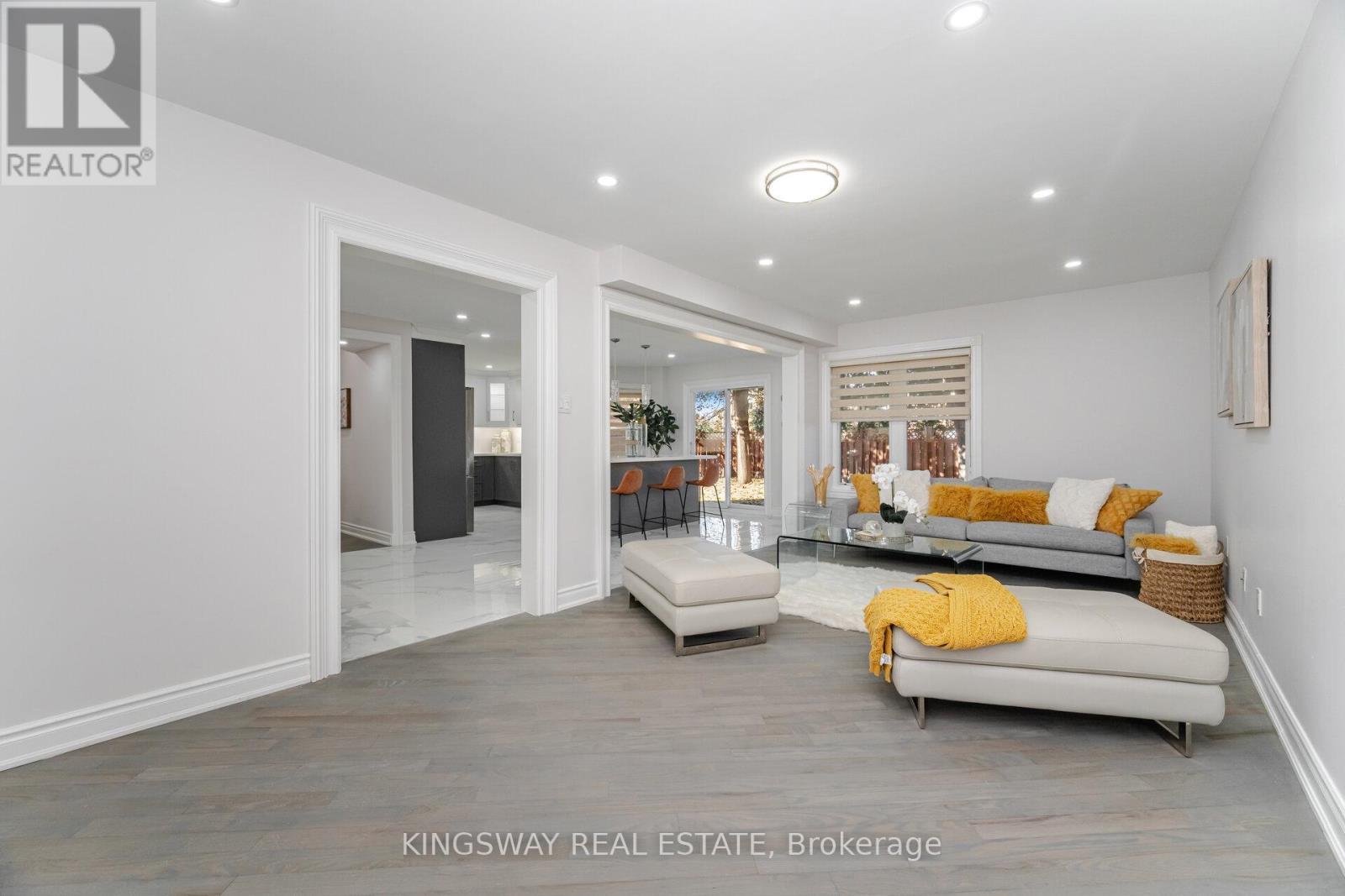 1008 Ceremonial Drive, Mississauga, ON - Indoor