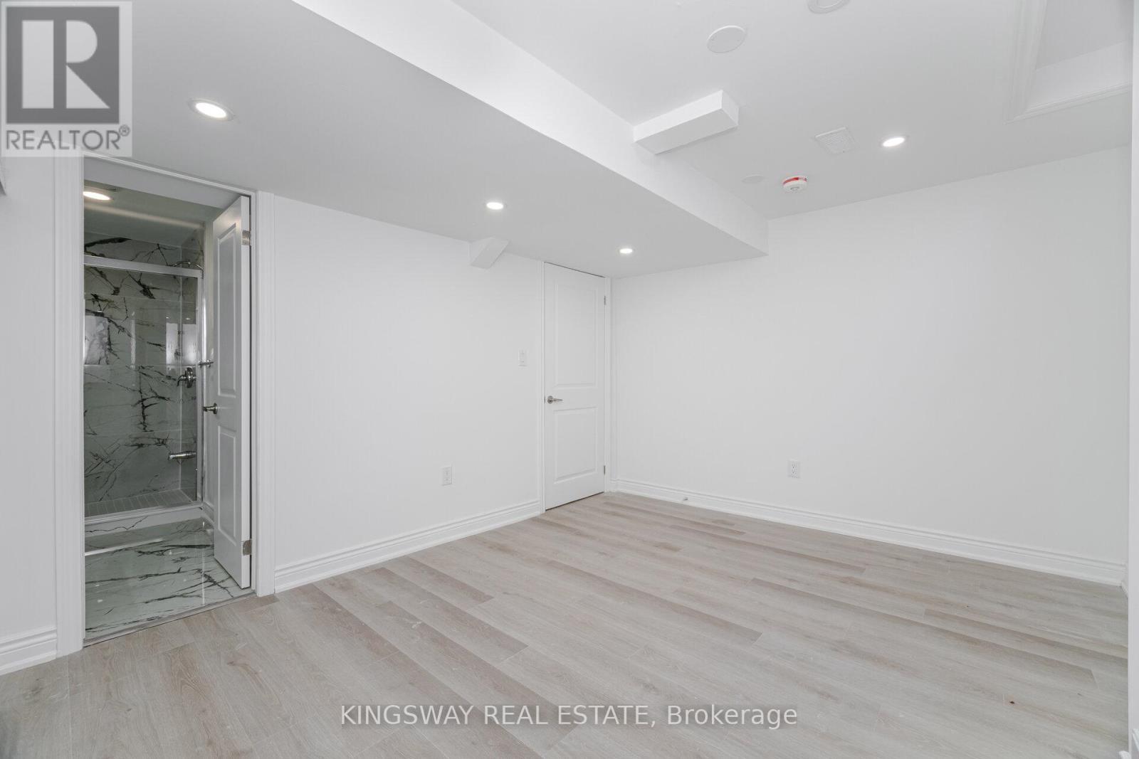1008 Ceremonial Drive, Mississauga, ON - Indoor Photo Showing Other Room