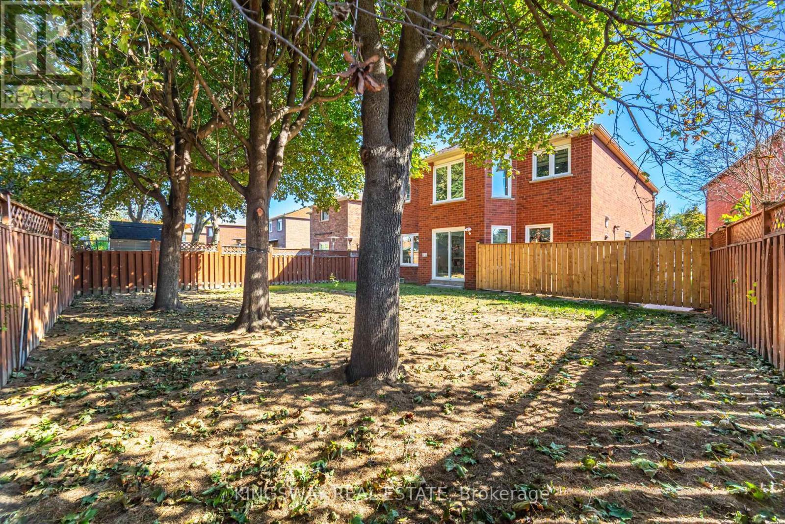 1008 Ceremonial Drive, Mississauga, ON - Outdoor