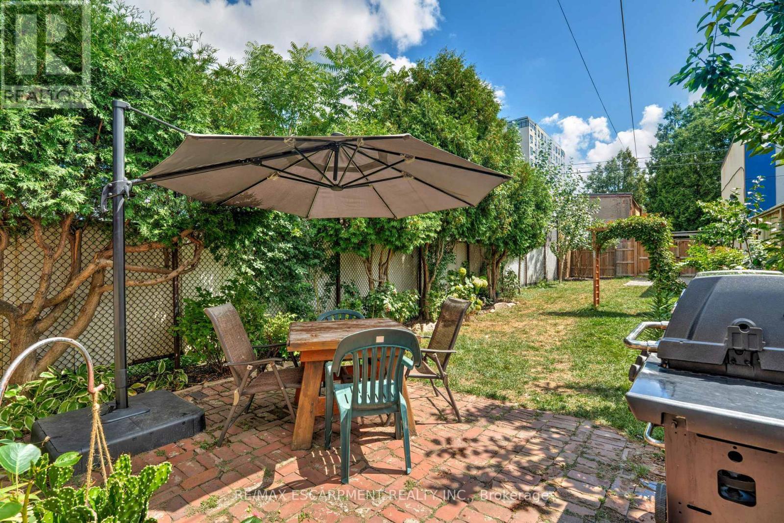 132 Ferguson Avenue N, Hamilton, ON - Outdoor