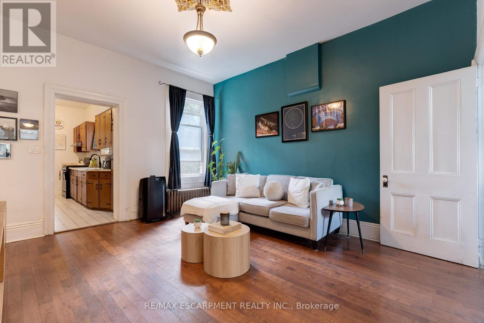 132 Ferguson Avenue N, Hamilton, ON - Indoor Photo Showing Other Room