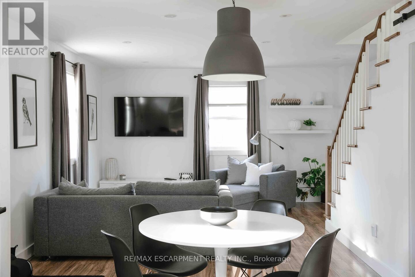 2 - 426 Wilson Street E, Hamilton, ON - Indoor