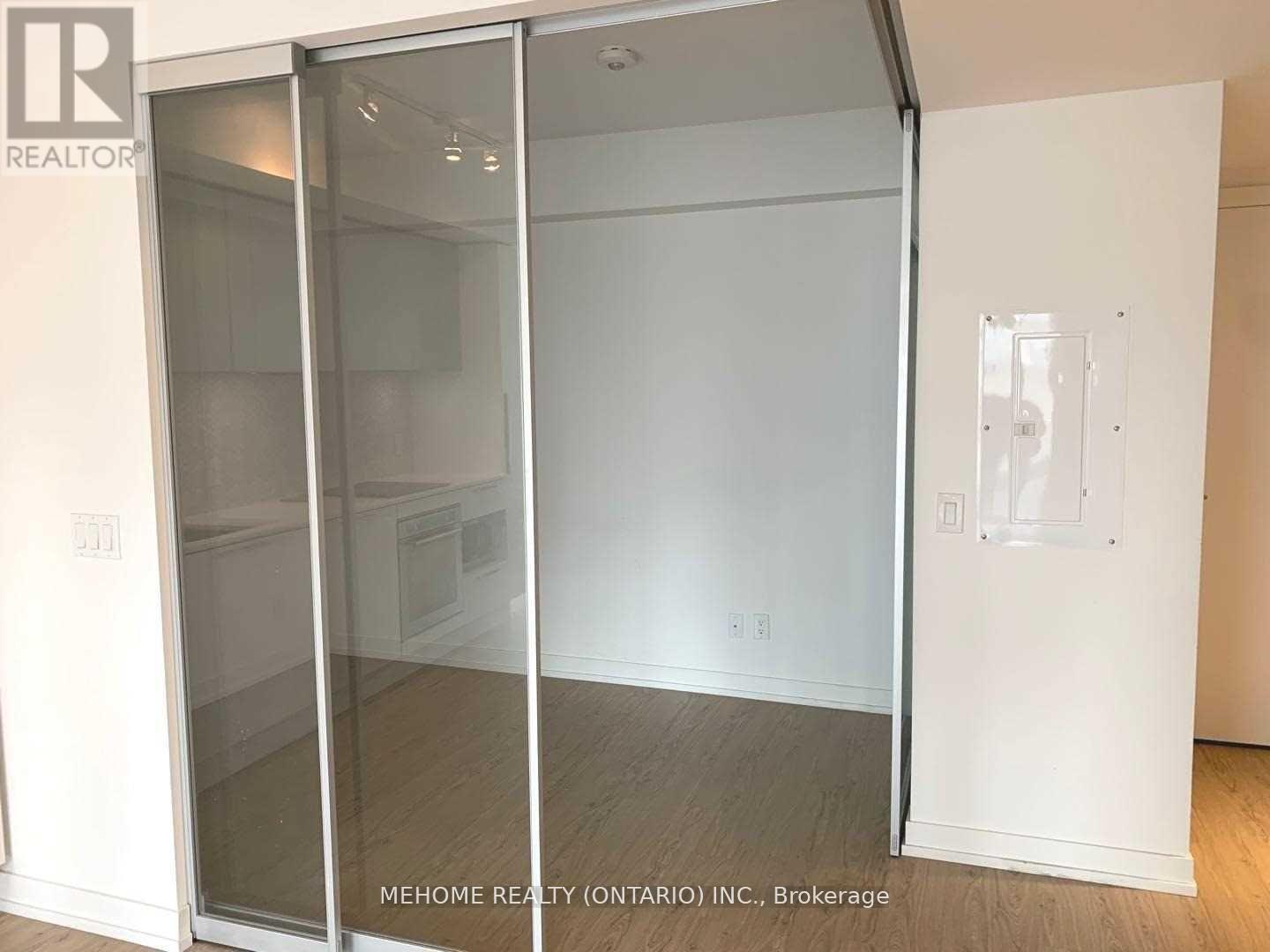 1117 - 85 Wood Street, Toronto, ON - Indoor