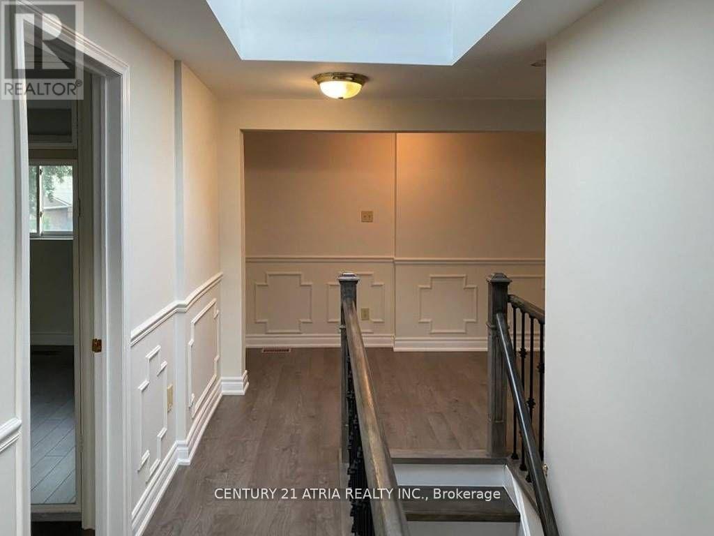 210 Centre Street W, Richmond Hill, ON - Indoor Photo Showing Other Room