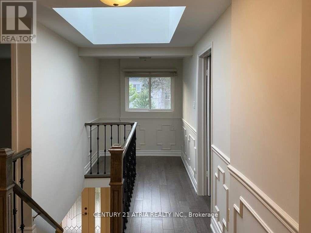 210 Centre Street W, Richmond Hill, ON - Indoor Photo Showing Other Room