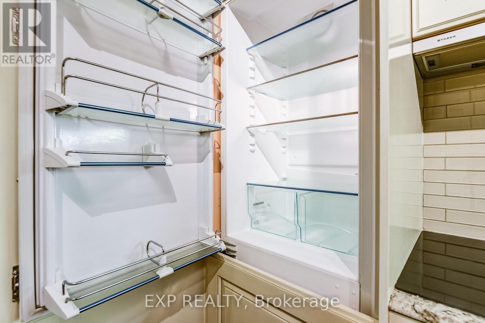 527 - 22 Leader Lane, Toronto, ON - Indoor Photo Showing Other Room