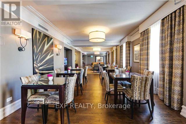 527 - 22 Leader Lane, Toronto, ON - Indoor Photo Showing Dining Room