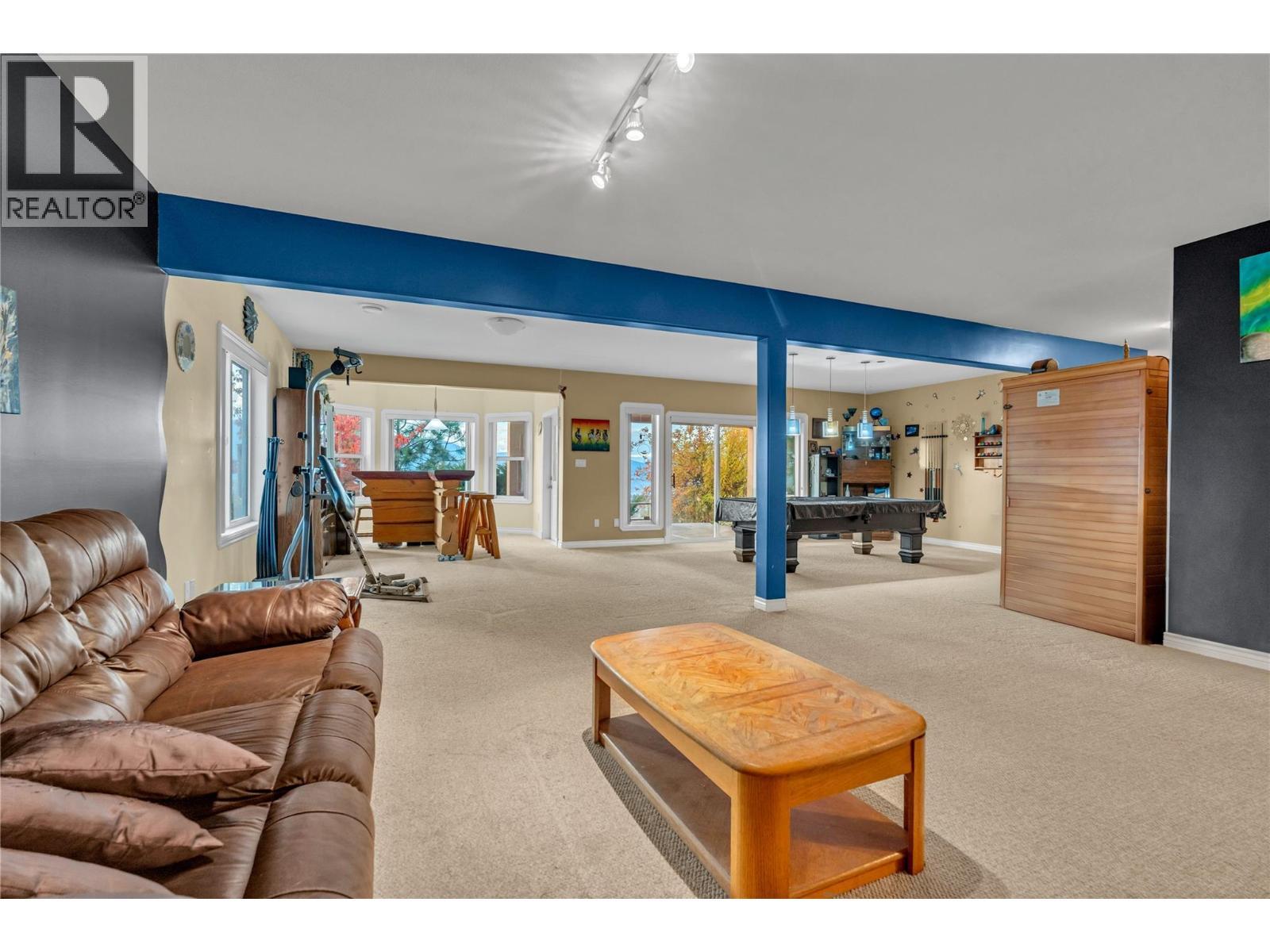 1563 Holden Road, Penticton, BC - Indoor