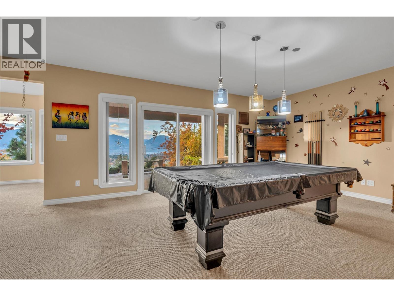 1563 Holden Road, Penticton, BC - Indoor Photo Showing Other Room
