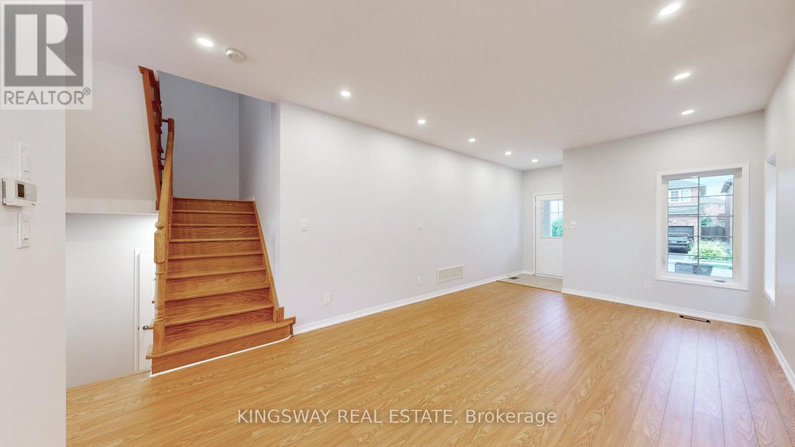 84 Abbotsbury Drive, Brampton, ON - Indoor Photo Showing Other Room