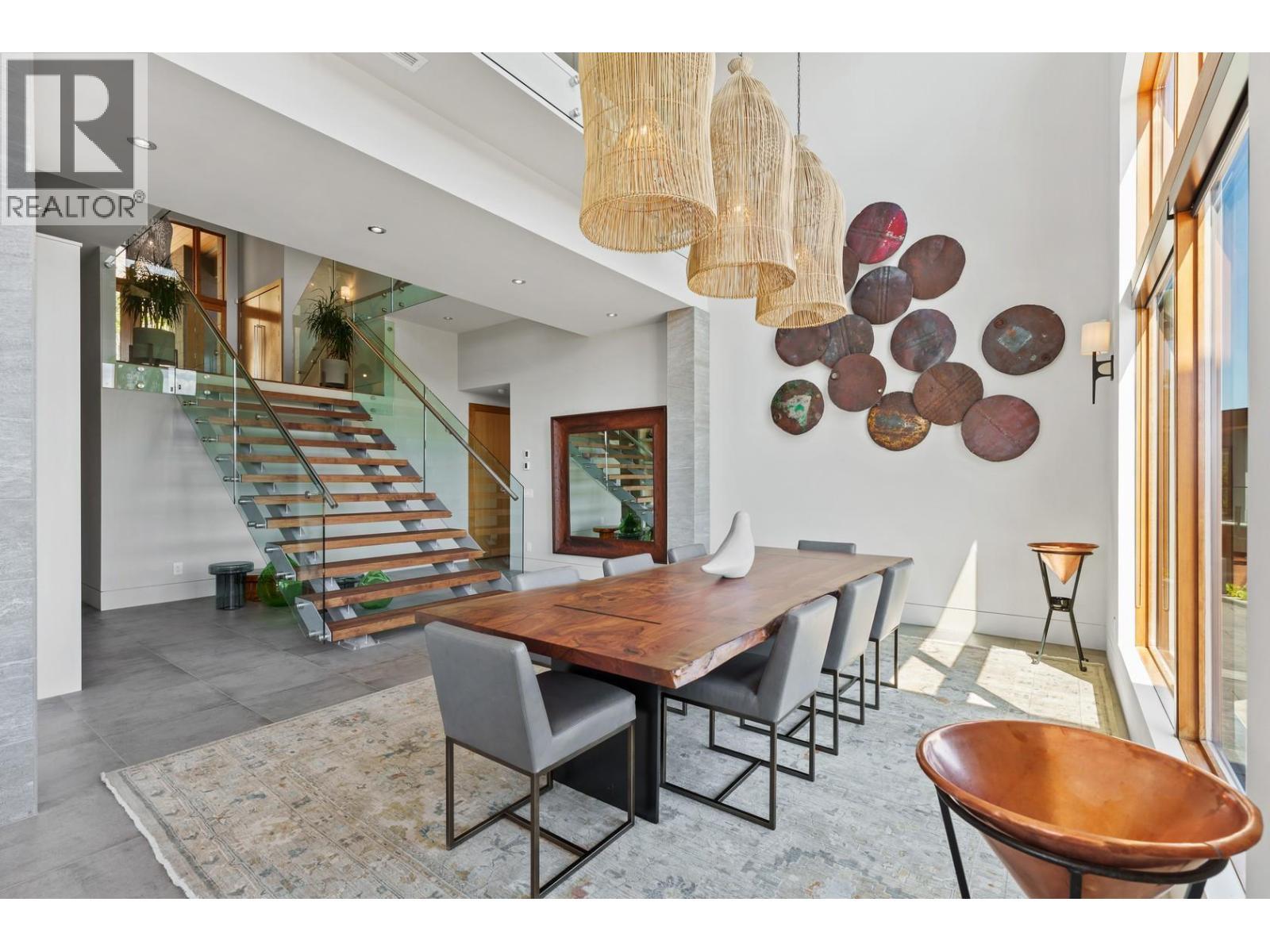 733 Forestridge Lane, Kelowna, BC - Indoor