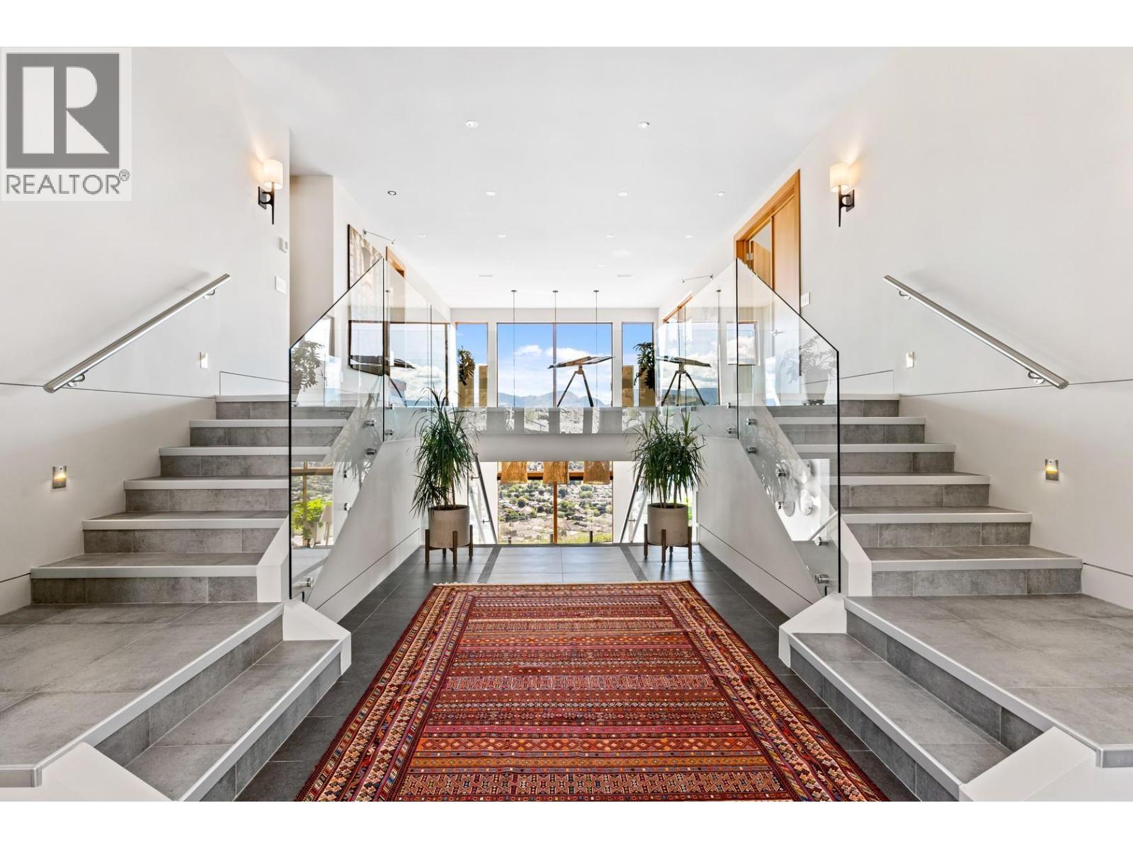 733 Forestridge Lane, Kelowna, BC - Indoor Photo Showing Other Room