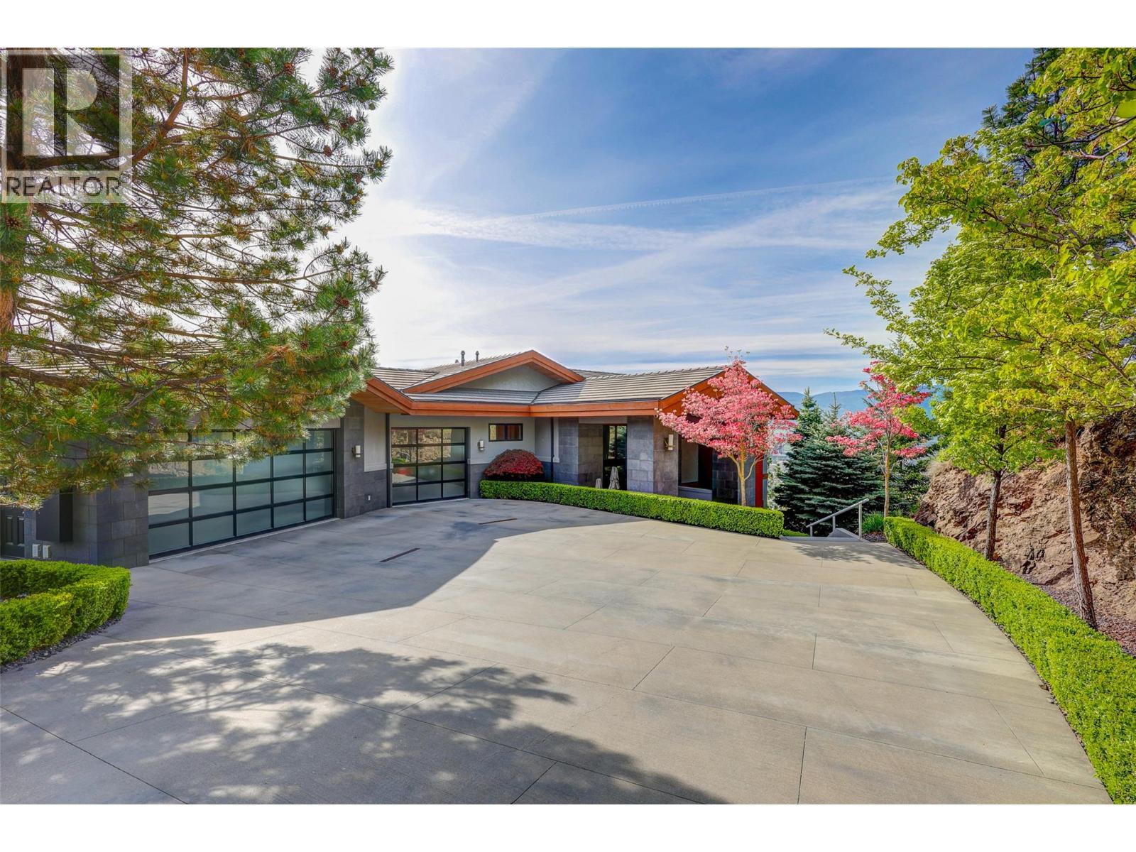 733 Forestridge Lane, Kelowna, BC - Outdoor