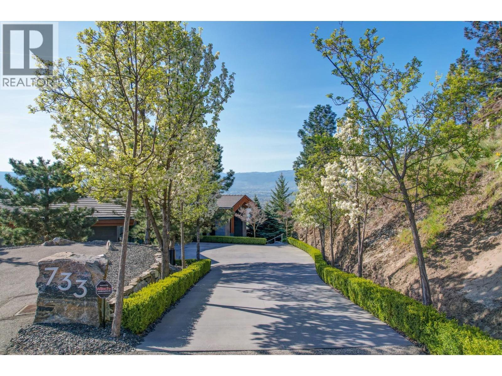 733 Forestridge Lane, Kelowna, BC - Outdoor