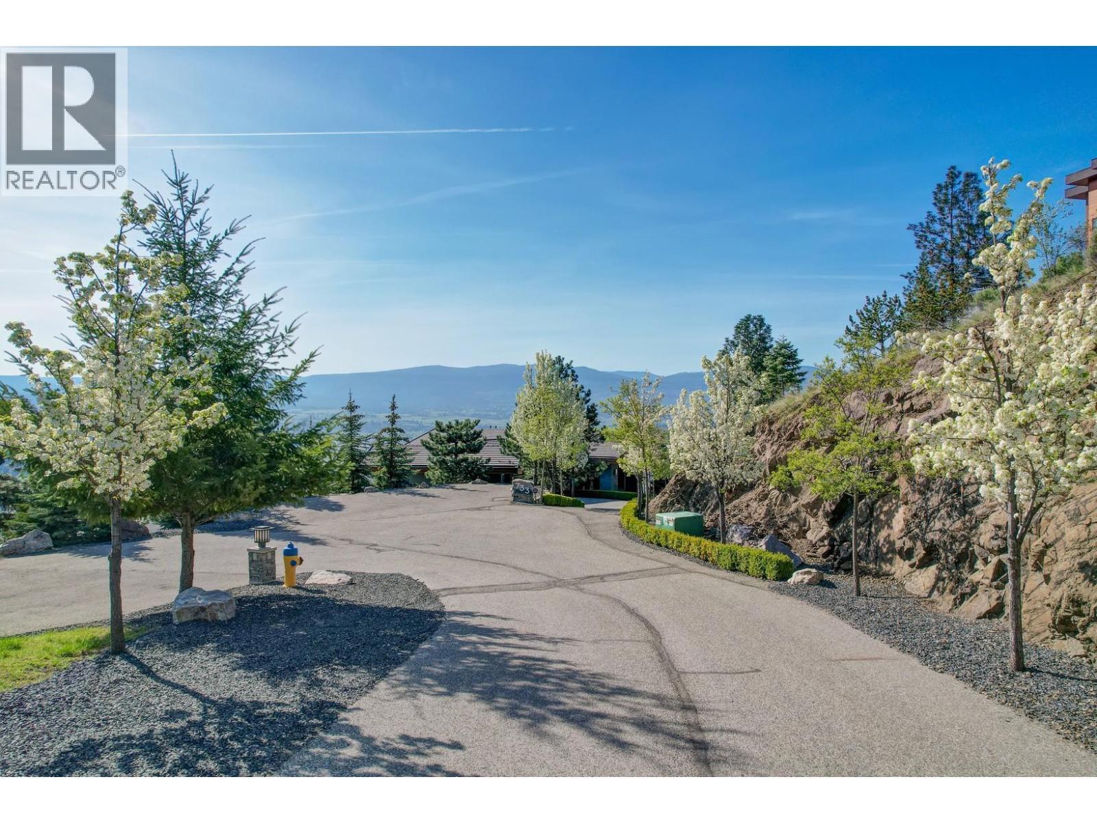 733 Forestridge Lane, Kelowna, BC - Outdoor With View