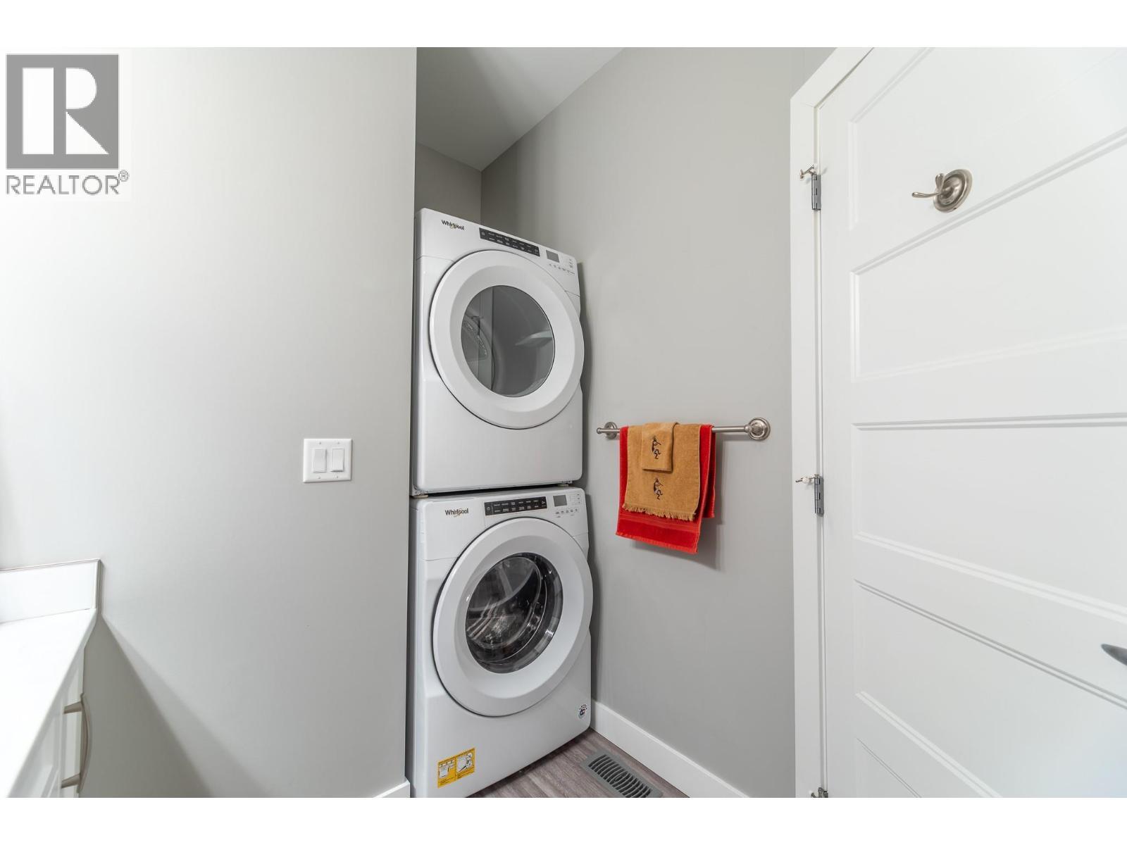 Laundry - 4505 Mclean Creek Road Unit# G10, Okanagan Falls, BC
