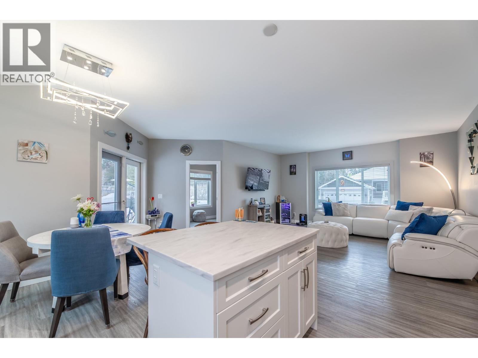 kitchen / dining / living - 4505 Mclean Creek Road Unit# G10, Okanagan Falls, BC