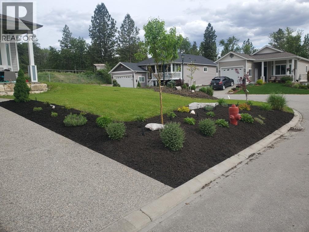 Front yard - 4505 Mclean Creek Road Unit# G10, Okanagan Falls, BC