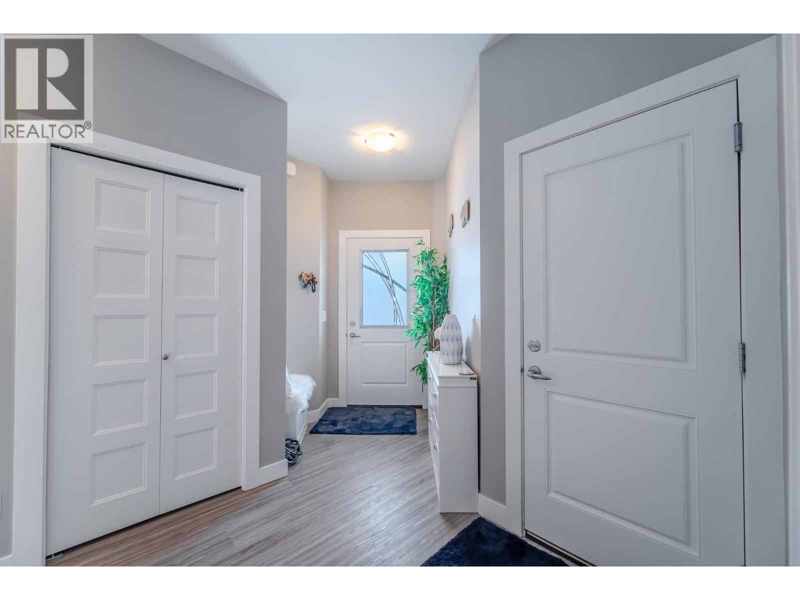 Foyer - 4505 Mclean Creek Road Unit# G10, Okanagan Falls, BC